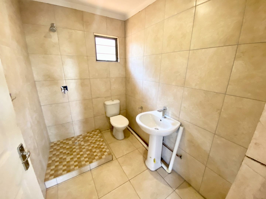 To Let 2 Bedroom Property for Rent in Glen Anil KwaZulu-Natal