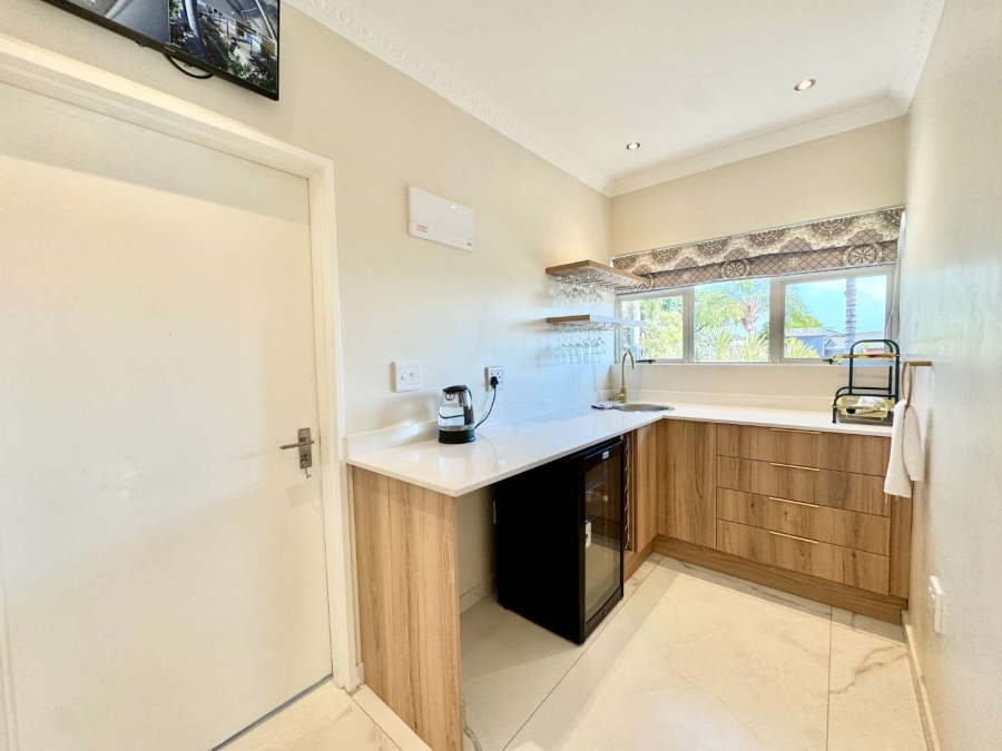 To Let 5 Bedroom Property for Rent in Sunningdale KwaZulu-Natal