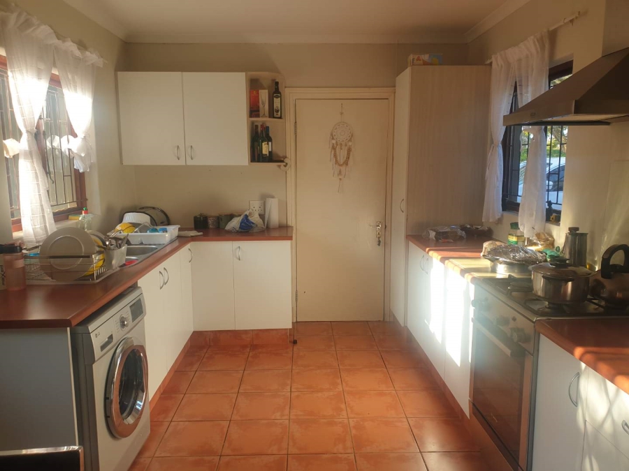 To Let 3 Bedroom Property for Rent in Waterfall KwaZulu-Natal