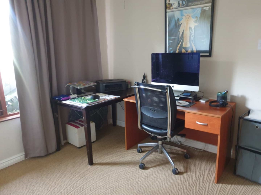 To Let 3 Bedroom Property for Rent in Waterfall KwaZulu-Natal
