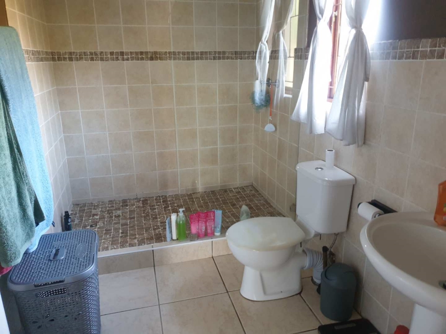 To Let 3 Bedroom Property for Rent in Waterfall KwaZulu-Natal