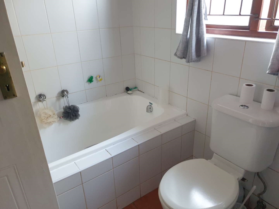 To Let 3 Bedroom Property for Rent in Waterfall KwaZulu-Natal