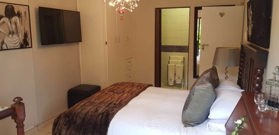 6 Bedroom Property for Sale in Meer En See KwaZulu-Natal