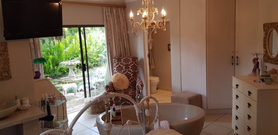 6 Bedroom Property for Sale in Meer En See KwaZulu-Natal