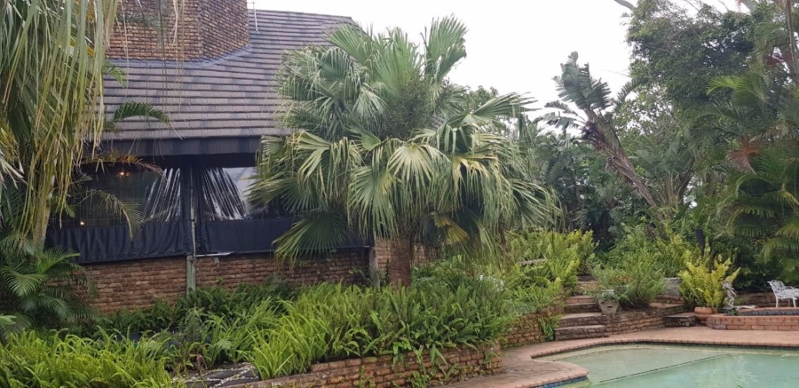 6 Bedroom Property for Sale in Meer En See KwaZulu-Natal