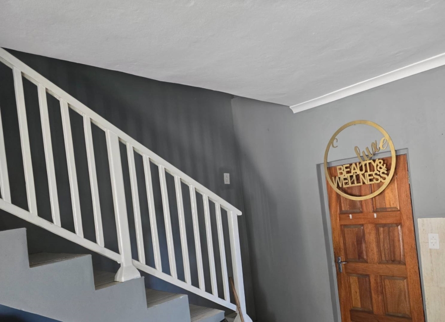 5 Bedroom Property for Sale in Malvern KwaZulu-Natal