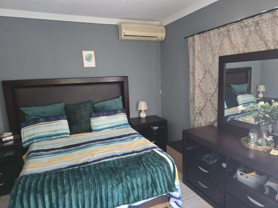 5 Bedroom Property for Sale in Malvern KwaZulu-Natal