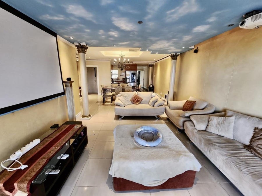 2 Bedroom Property for Sale in La Lucia KwaZulu-Natal