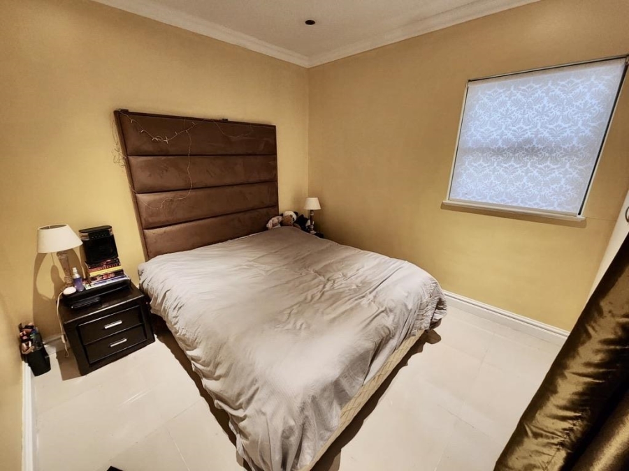 2 Bedroom Property for Sale in La Lucia KwaZulu-Natal