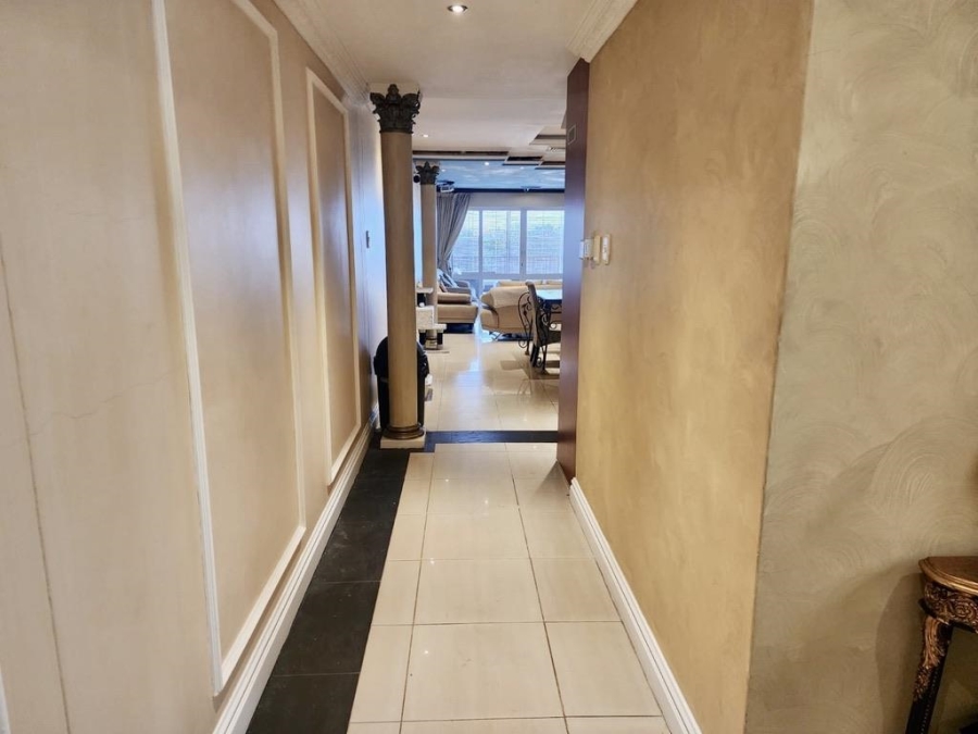 2 Bedroom Property for Sale in La Lucia KwaZulu-Natal