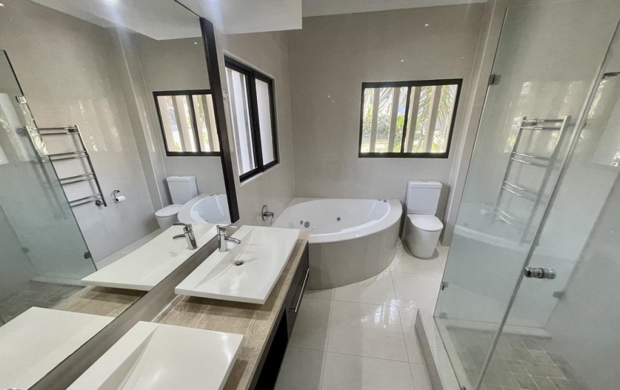 To Let 3 Bedroom Property for Rent in Umhlanga KwaZulu-Natal