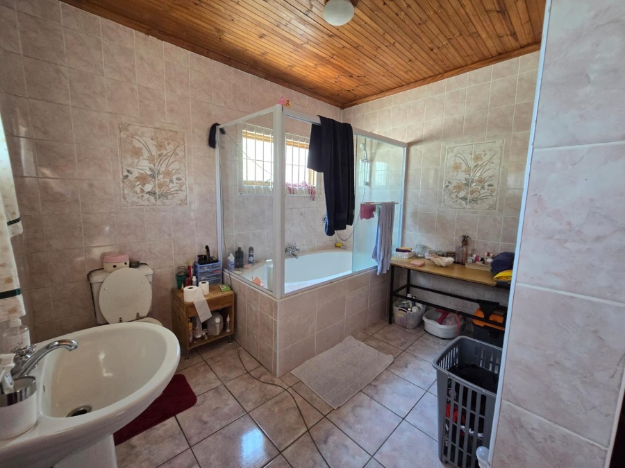 To Let 3 Bedroom Property for Rent in Bothas Hill KwaZulu-Natal