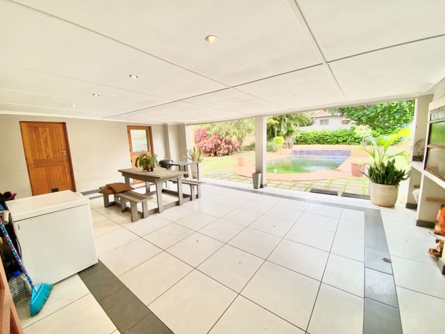To Let 4 Bedroom Property for Rent in Durban North KwaZulu-Natal
