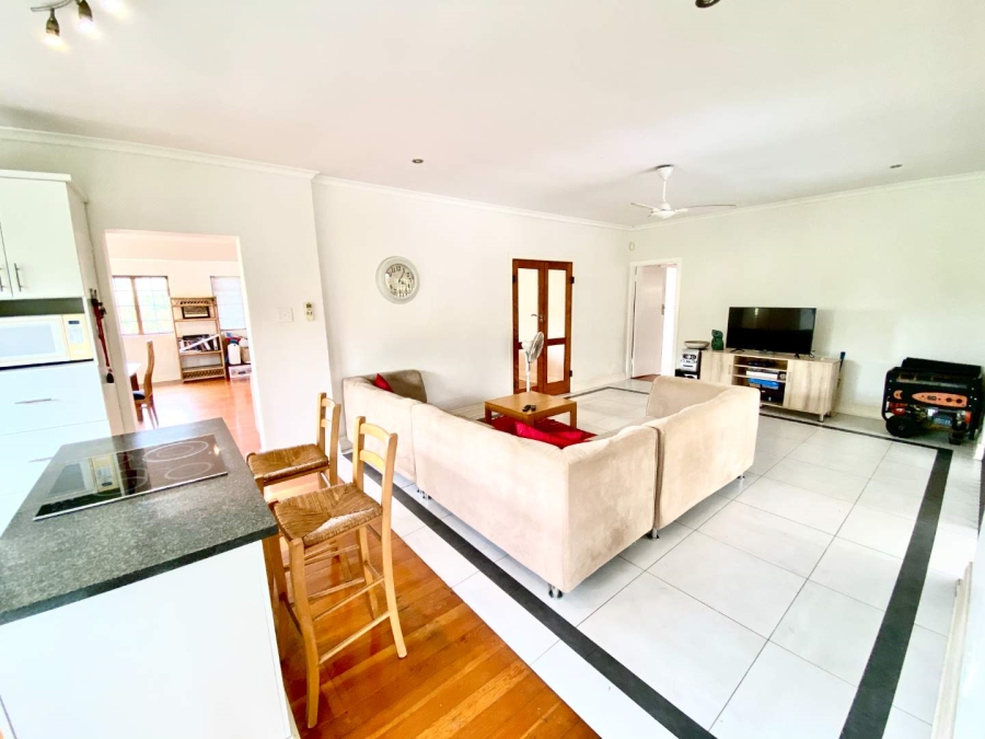 To Let 4 Bedroom Property for Rent in Durban North KwaZulu-Natal