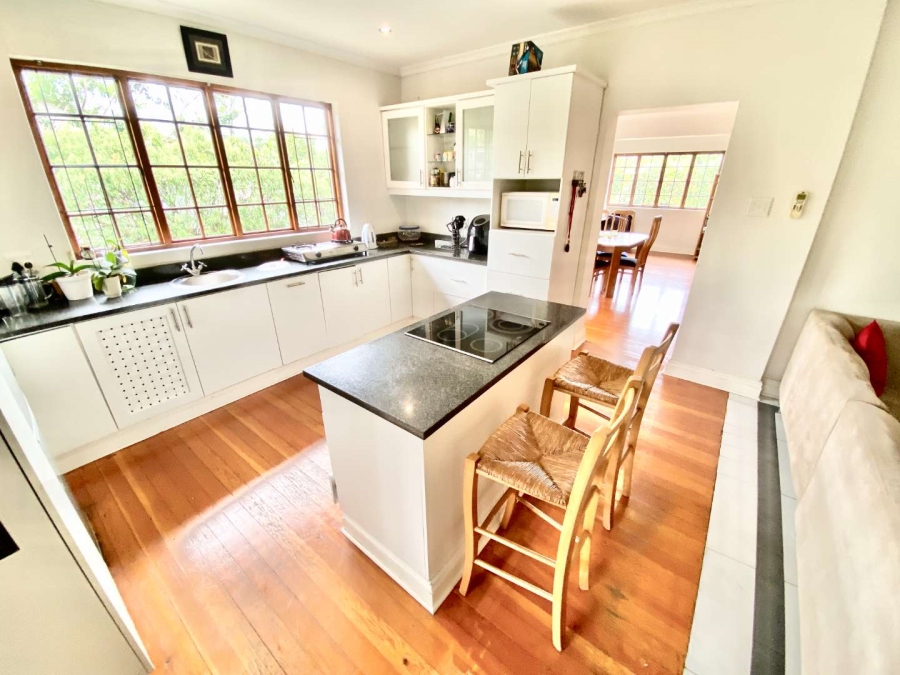 To Let 4 Bedroom Property for Rent in Durban North KwaZulu-Natal