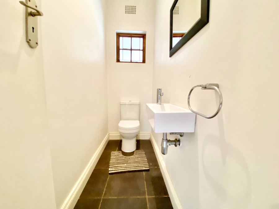 To Let 4 Bedroom Property for Rent in Durban North KwaZulu-Natal