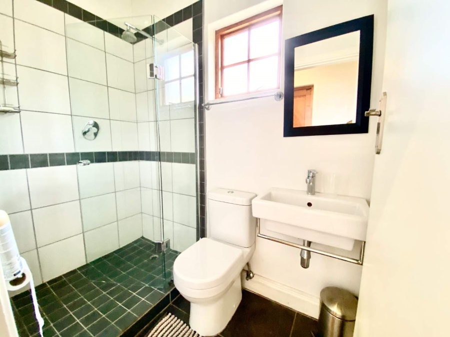To Let 4 Bedroom Property for Rent in Durban North KwaZulu-Natal
