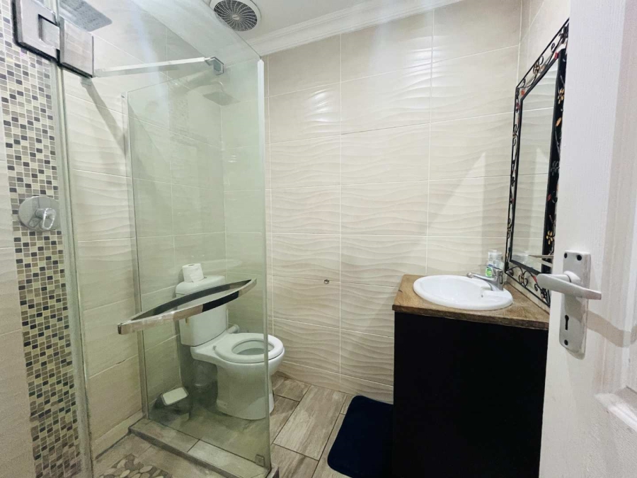 To Let 2 Bedroom Property for Rent in Sunningdale KwaZulu-Natal