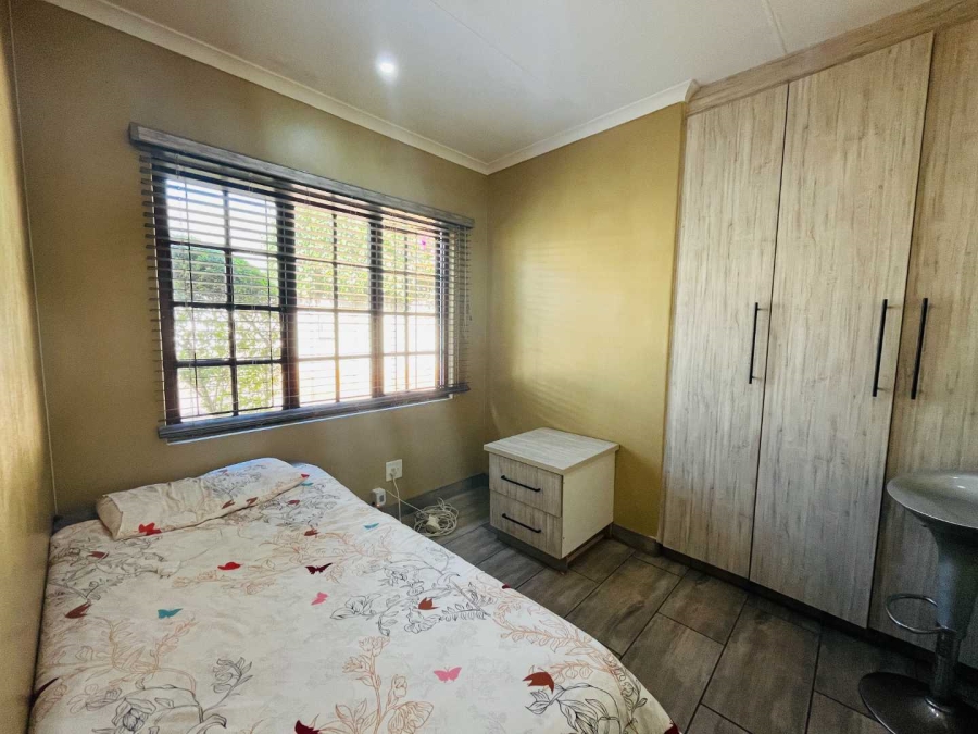 To Let 2 Bedroom Property for Rent in Sunningdale KwaZulu-Natal