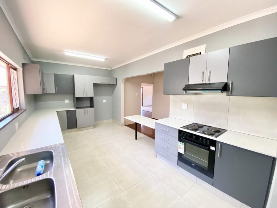 To Let 4 Bedroom Property for Rent in Herrwood Park KwaZulu-Natal