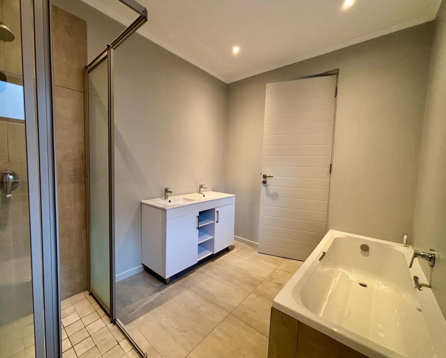 4 Bedroom Property for Sale in Ferncliffe KwaZulu-Natal