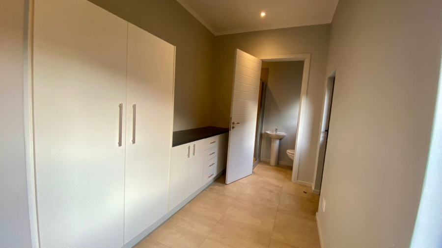 4 Bedroom Property for Sale in Ferncliffe KwaZulu-Natal