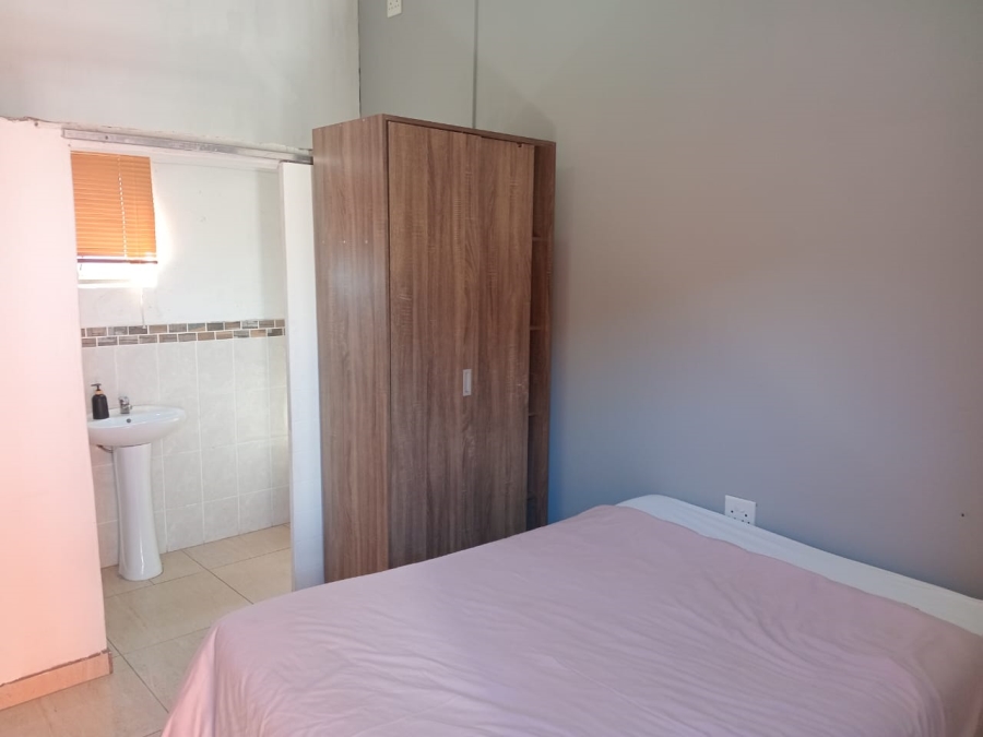 To Let 1 Bedroom Property for Rent in Birdswood KwaZulu-Natal