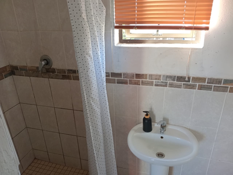 To Let 1 Bedroom Property for Rent in Birdswood KwaZulu-Natal