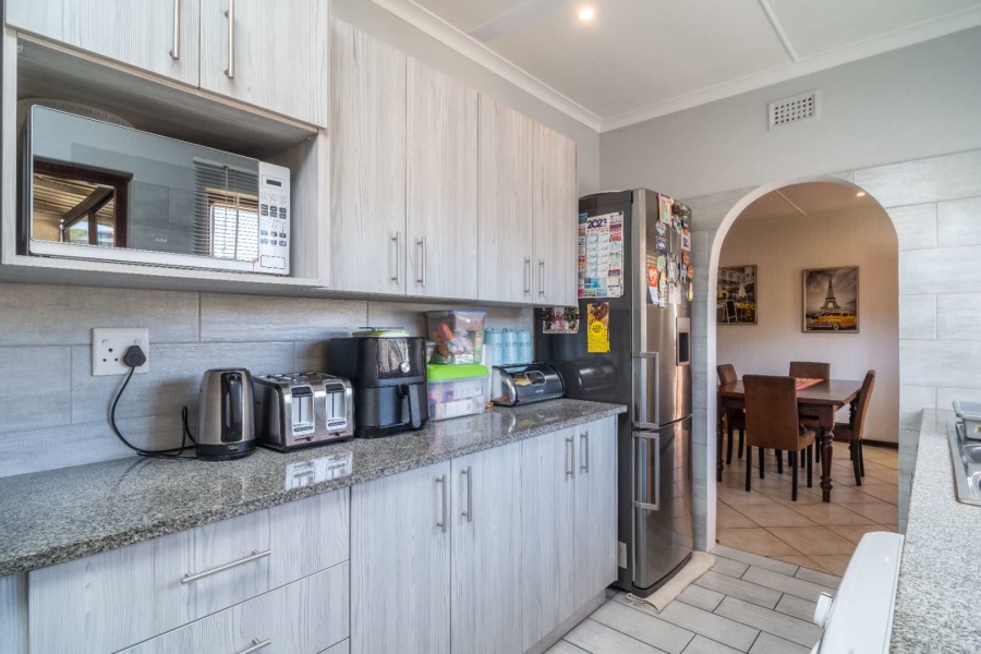 2 Bedroom Property for Sale in La Lucia KwaZulu-Natal