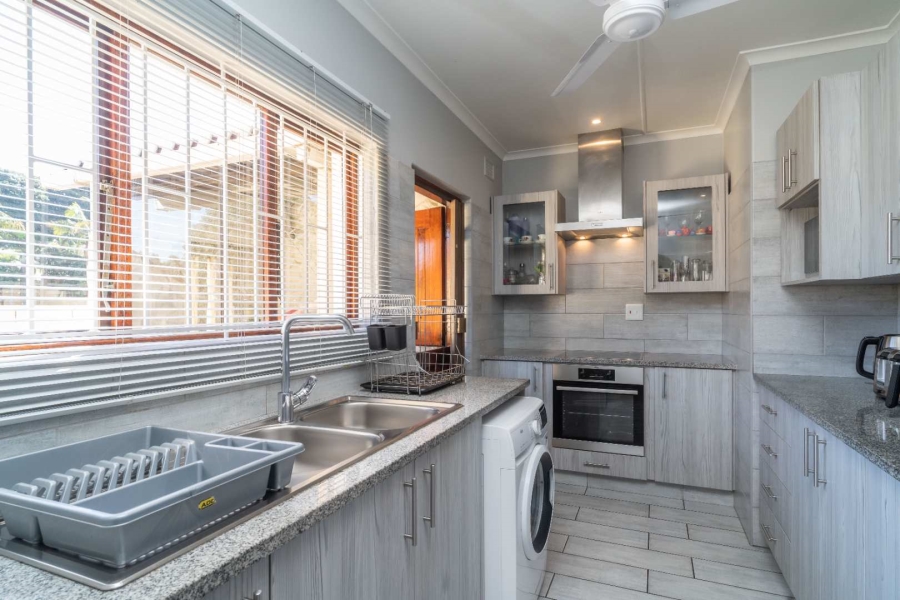 2 Bedroom Property for Sale in La Lucia KwaZulu-Natal