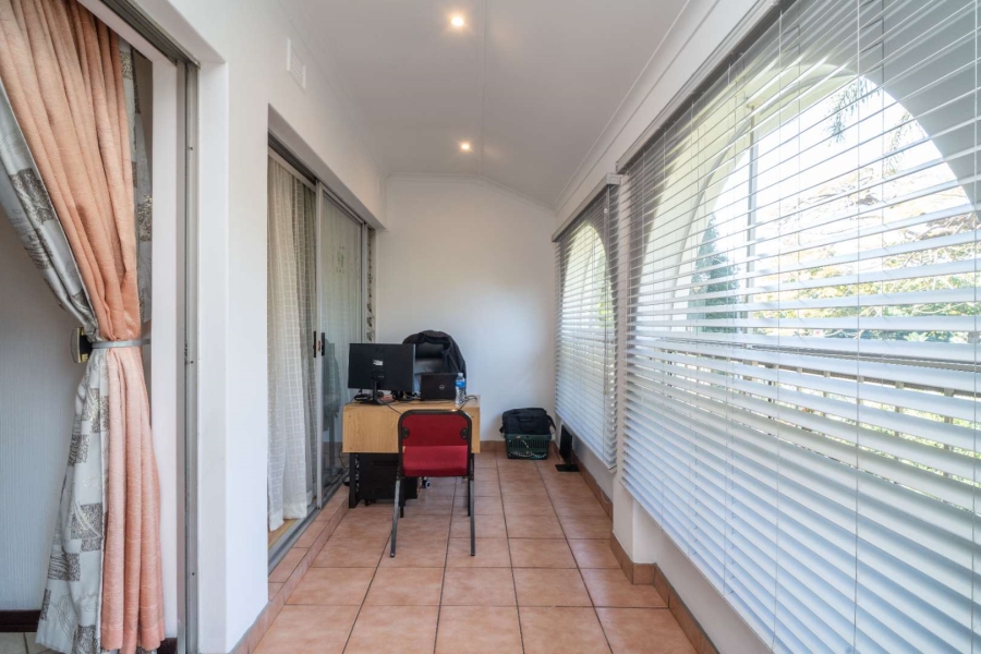 2 Bedroom Property for Sale in La Lucia KwaZulu-Natal