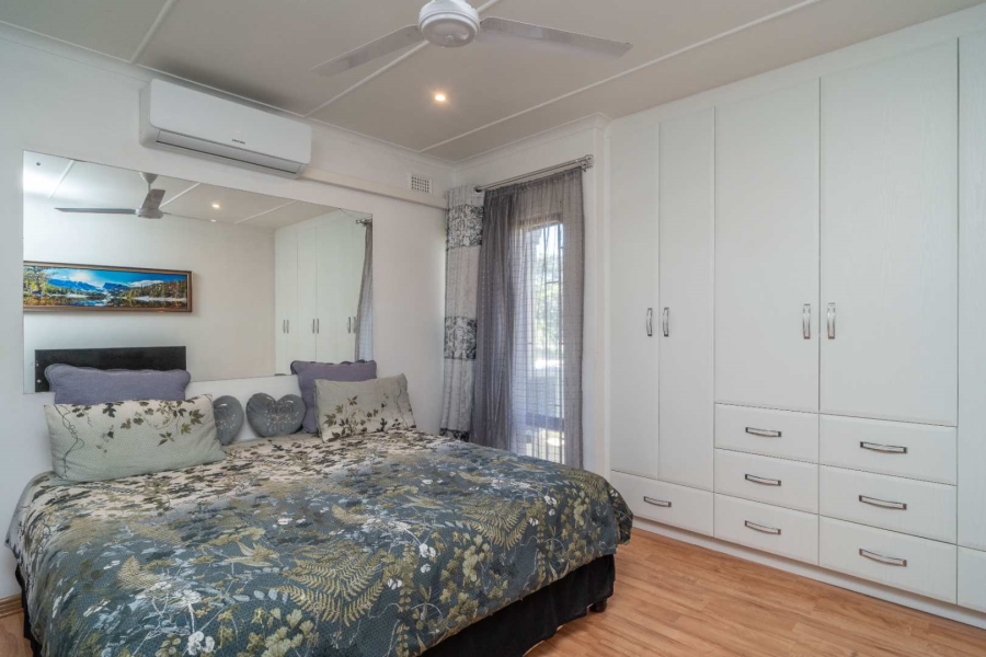 2 Bedroom Property for Sale in La Lucia KwaZulu-Natal