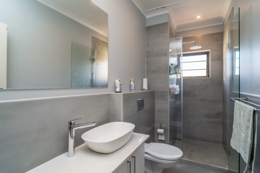 2 Bedroom Property for Sale in La Lucia KwaZulu-Natal