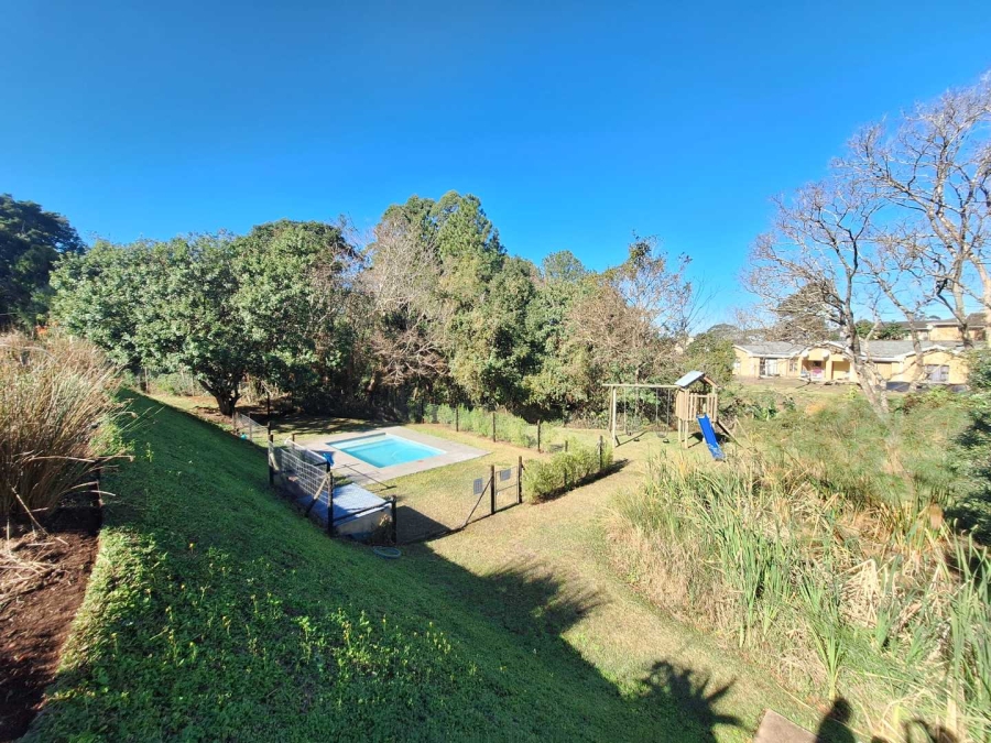 To Let 2 Bedroom Property for Rent in Crestview KwaZulu-Natal