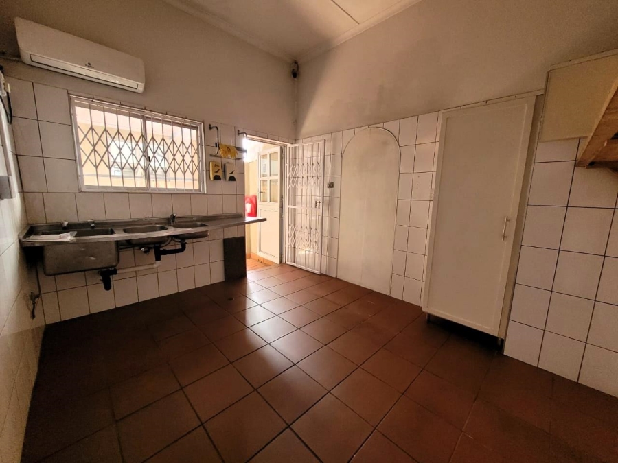 To Let commercial Property for Rent in Windermere KwaZulu-Natal