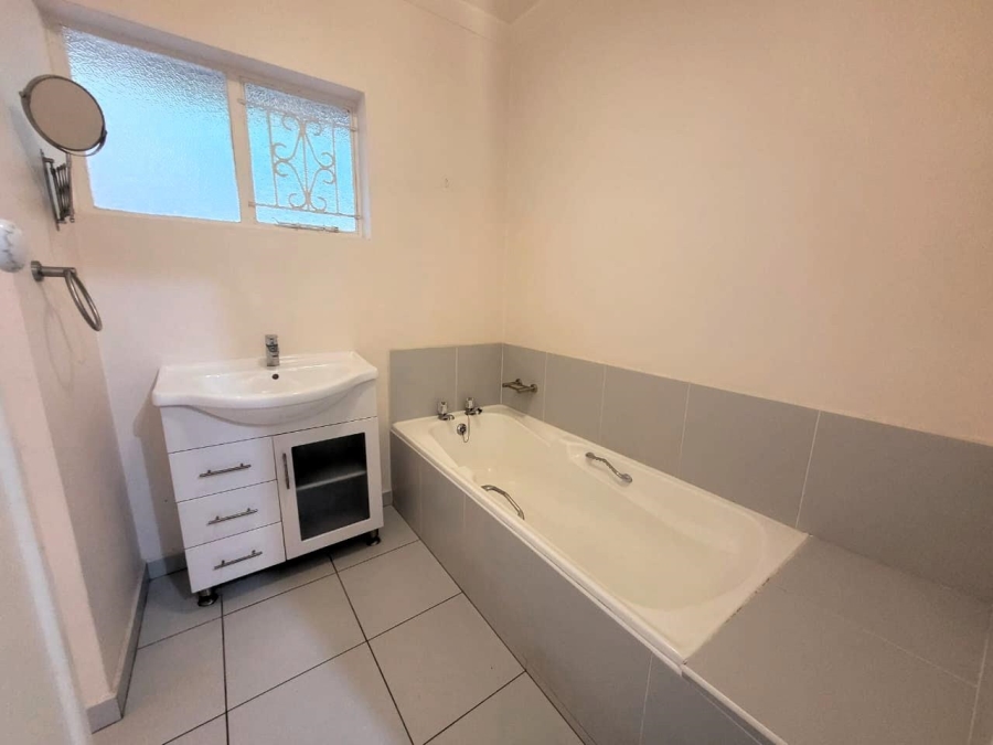 5 Bedroom Property for Sale in Morningside KwaZulu-Natal
