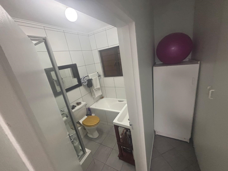 1 Bedroom Property for Sale in The Wolds KwaZulu-Natal