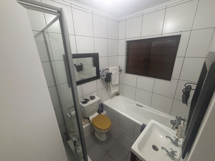 1 Bedroom Property for Sale in The Wolds KwaZulu-Natal