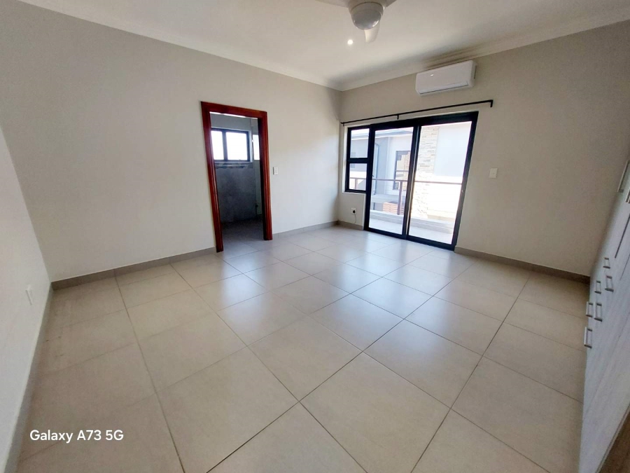 To Let 3 Bedroom Property for Rent in Salt Rock KwaZulu-Natal