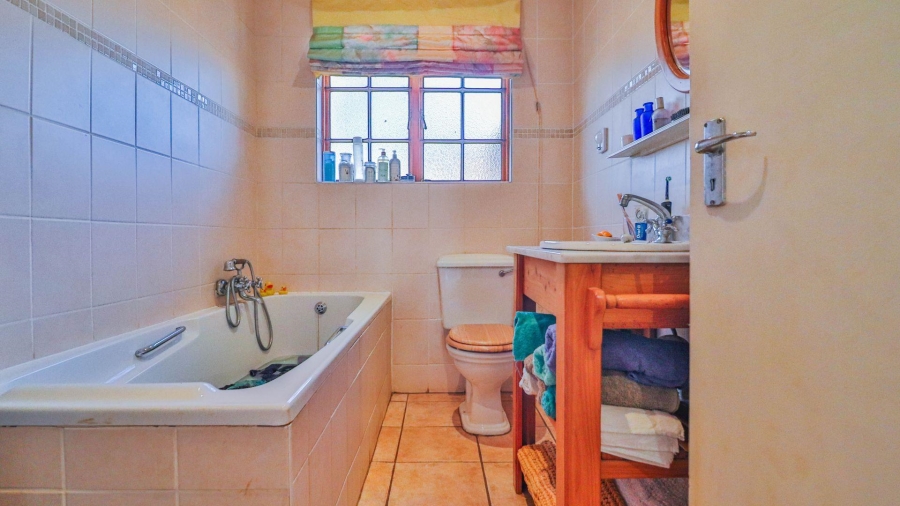 3 Bedroom Property for Sale in Greendale KwaZulu-Natal