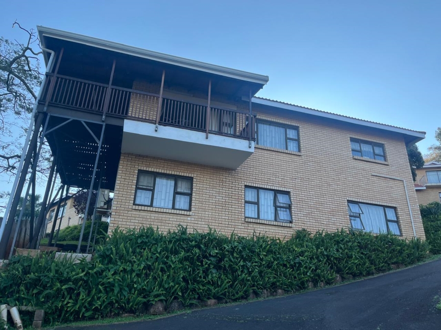 4 Bedroom Property for Sale in Amanzimtoti KwaZulu-Natal
