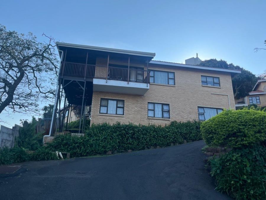4 Bedroom Property for Sale in Amanzimtoti KwaZulu-Natal