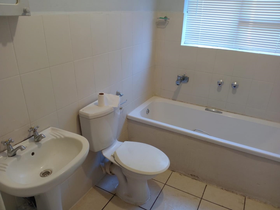 To Let 2 Bedroom Property for Rent in Richem KwaZulu-Natal