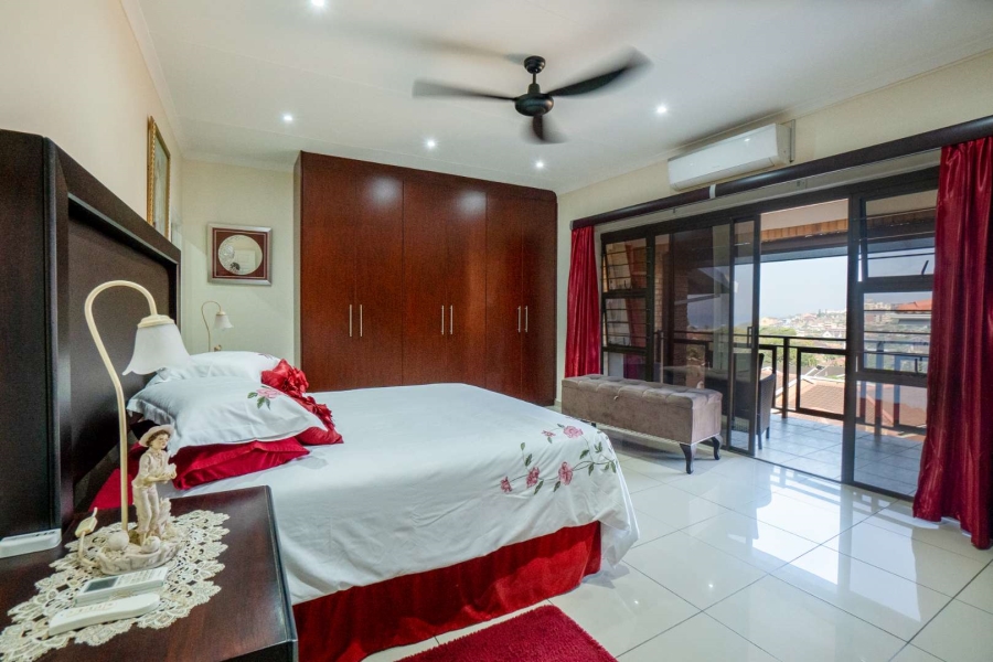 4 Bedroom Property for Sale in Amanzimtoti KwaZulu-Natal