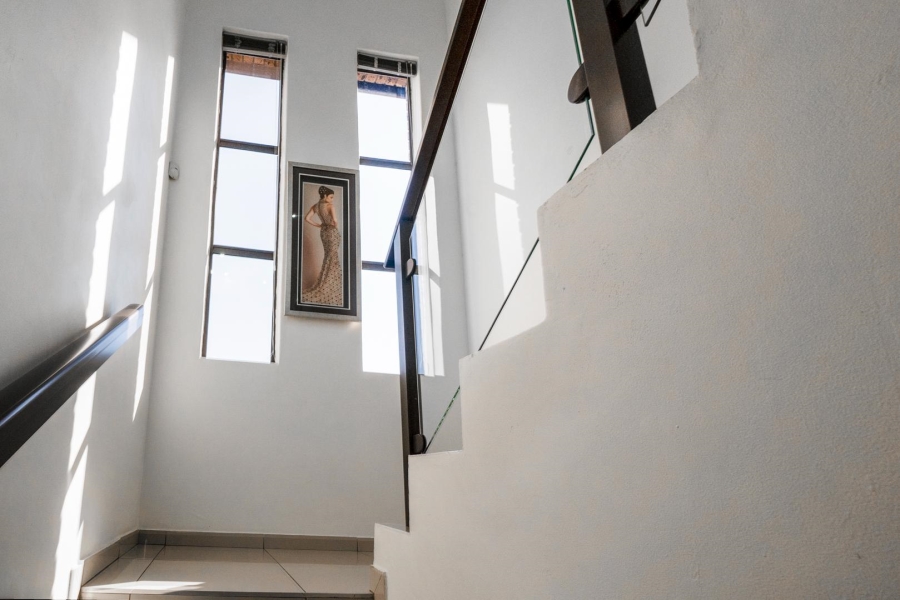 4 Bedroom Property for Sale in Amanzimtoti KwaZulu-Natal