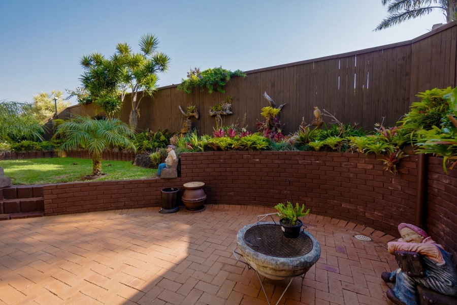 4 Bedroom Property for Sale in Amanzimtoti KwaZulu-Natal