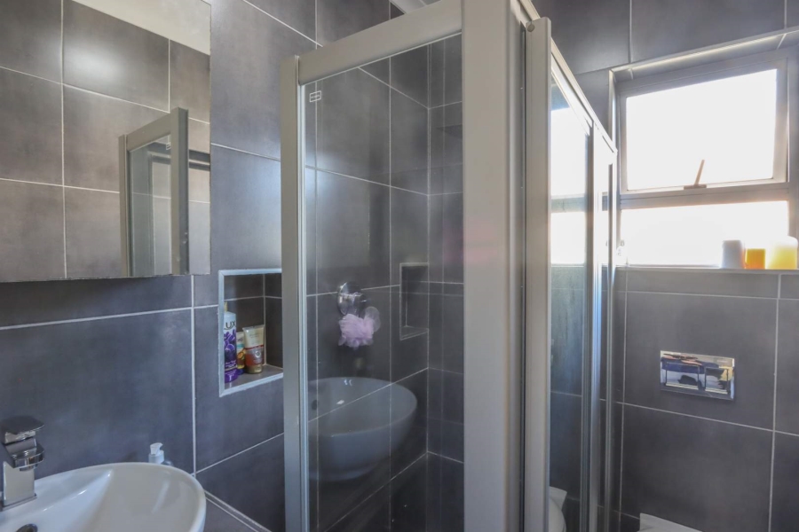 4 Bedroom Property for Sale in Hillary KwaZulu-Natal