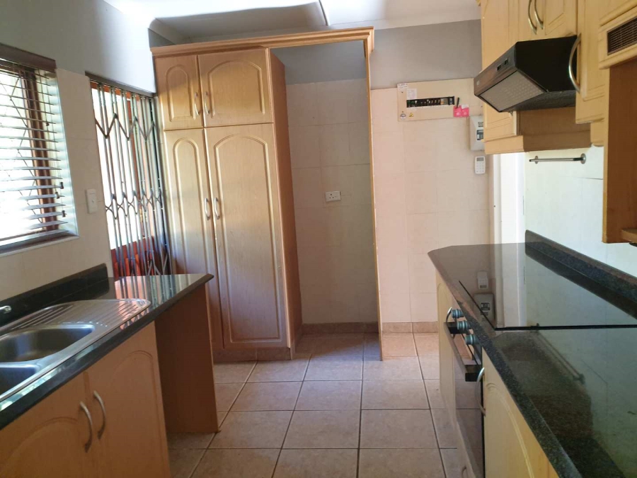 To Let 3 Bedroom Property for Rent in Waterfall KwaZulu-Natal