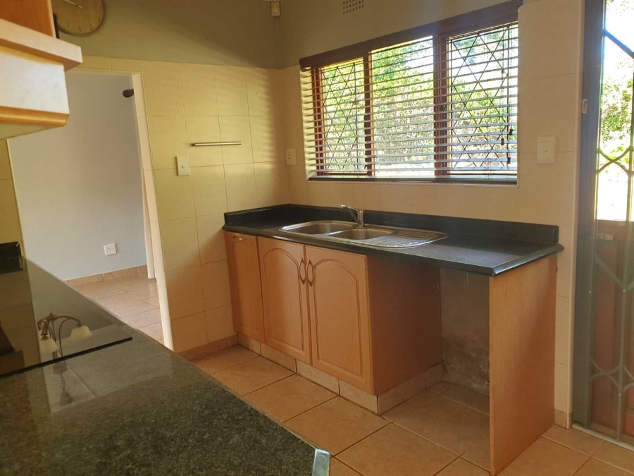 To Let 3 Bedroom Property for Rent in Waterfall KwaZulu-Natal