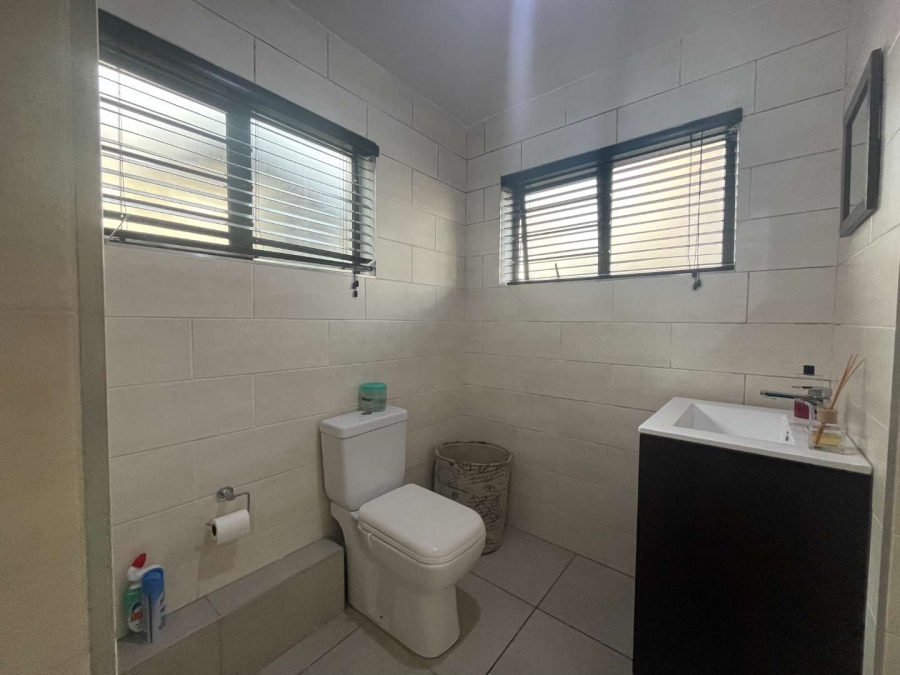 1 Bedroom Property for Sale in Umhlanga KwaZulu-Natal